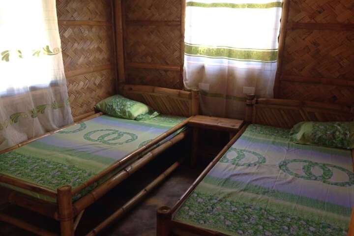 Room 4 of 37