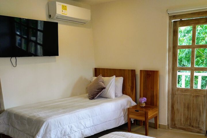 Room 18 of 42