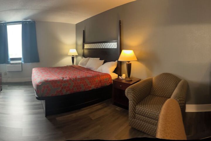 Room 19 of 35