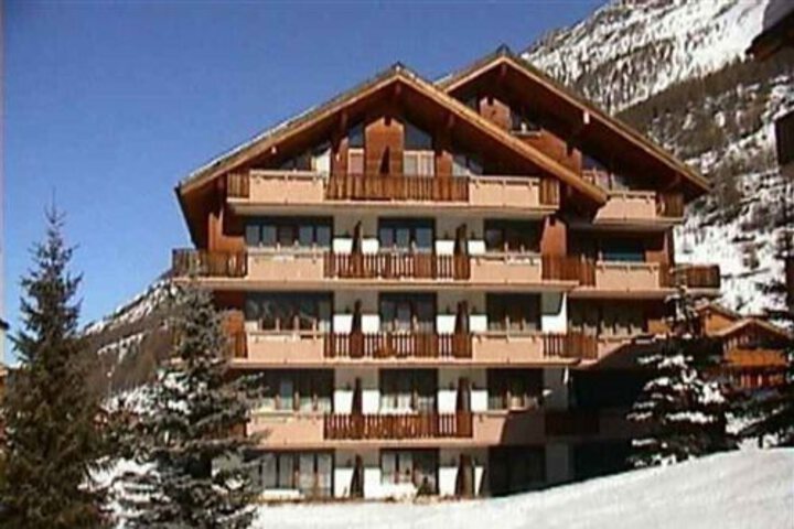 CITY HOTEL HAUPTHAUS AND NEBENHAUS