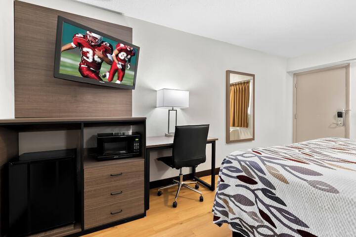 Room 7 of 35