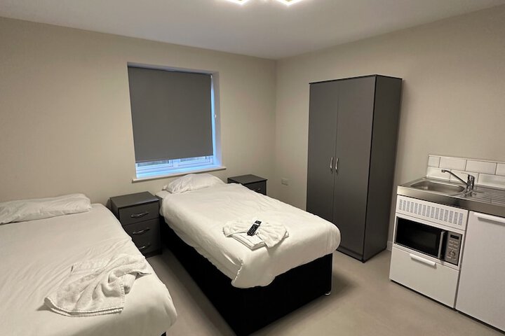 Room 5 of 13