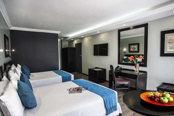 Room 26 of 74
