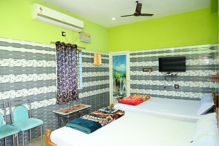 Room 4 of 22