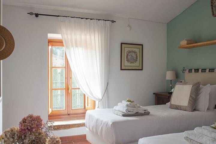 Room 15 of 82