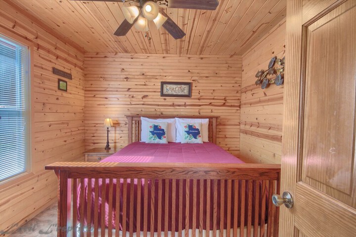 Room 5 of 27