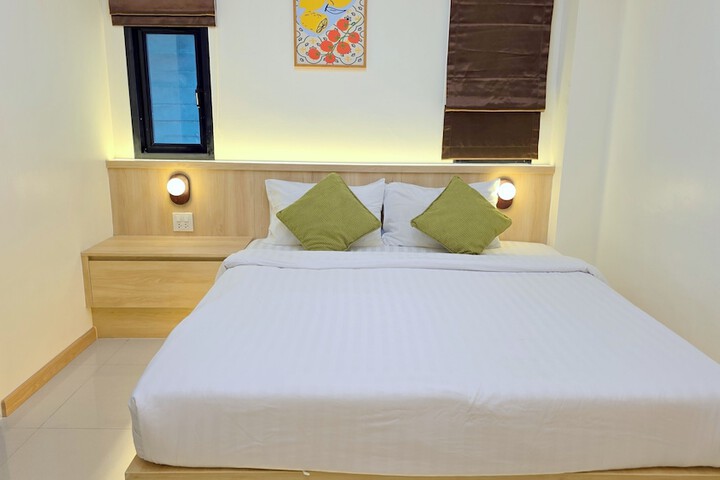 Room 42 of 97
