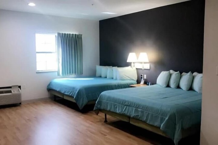 Room 10 of 74