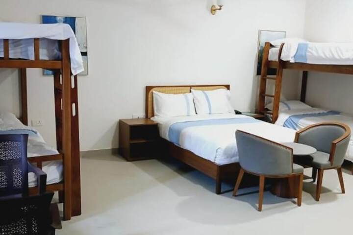 Room 10 of 31