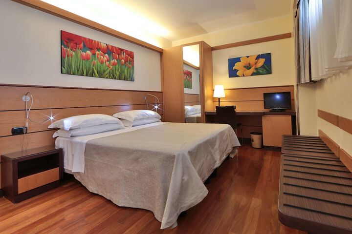 Room 17 of 67