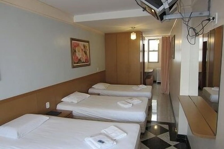 Room 13 of 43
