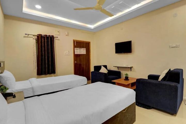 Room 8 of 26
