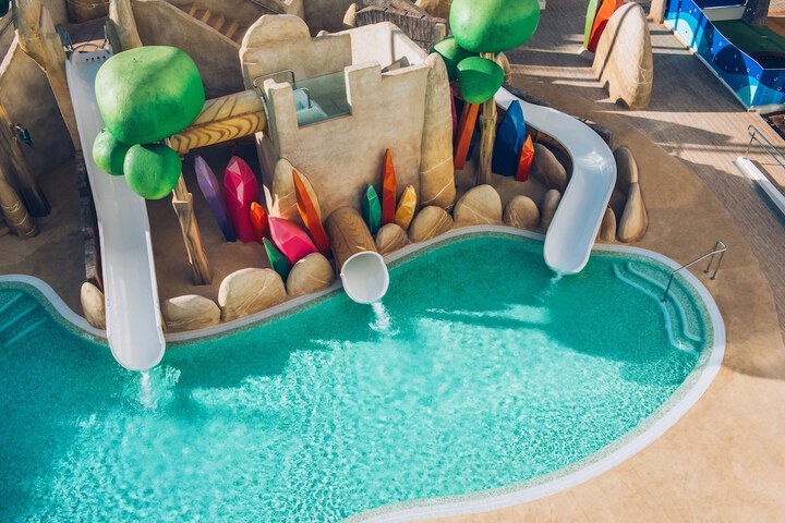 Hotel Pool