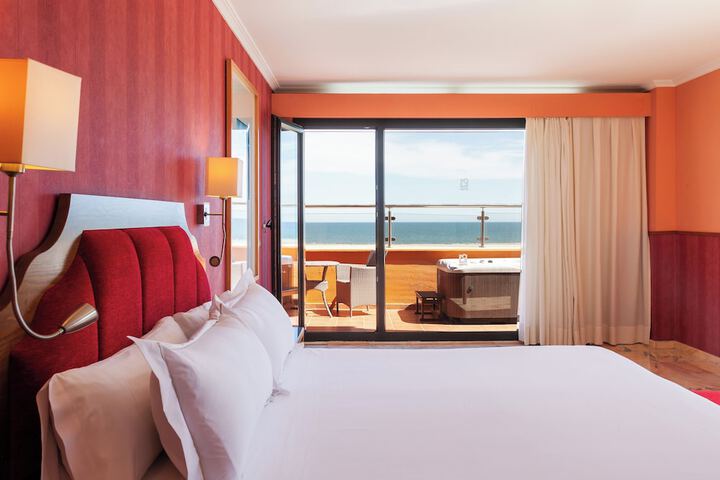 Room 43 of 101