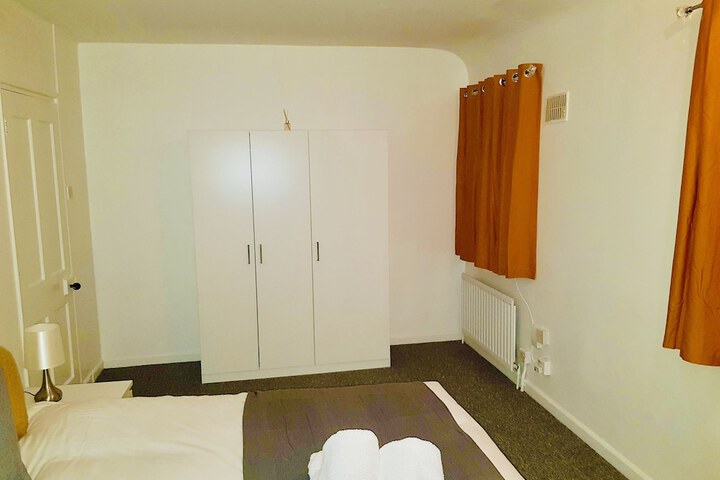 Room 10 of 68