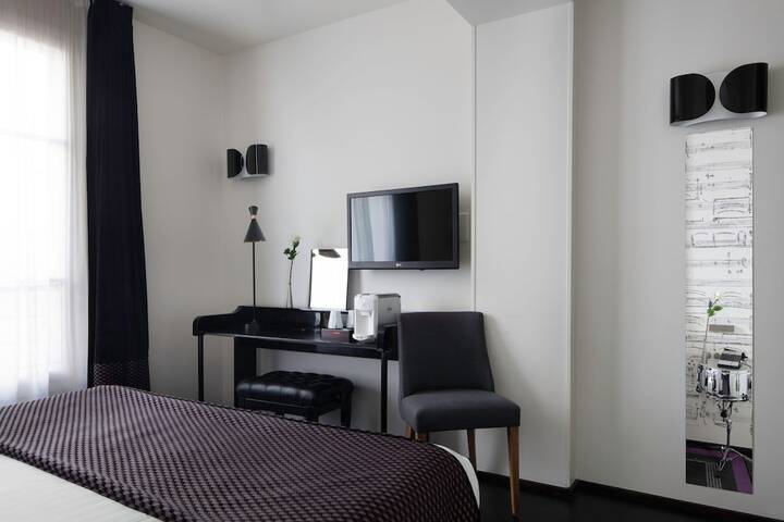 Room 15 of 71