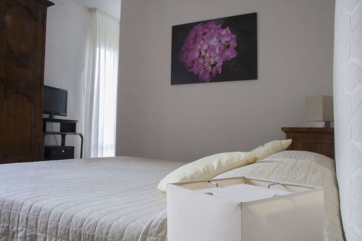 Room 5 of 53