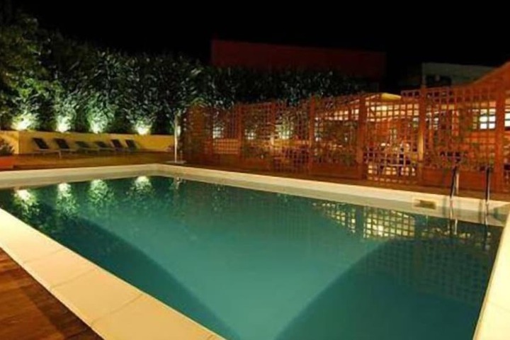 Hotel Pool