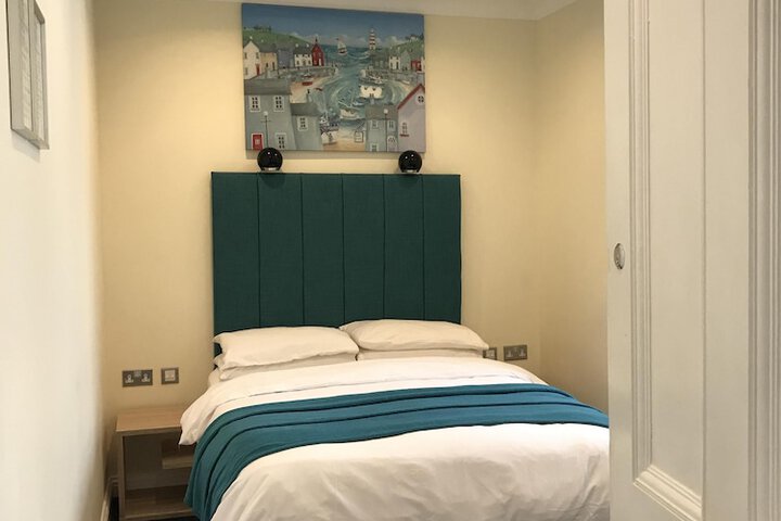 Room 18 of 66