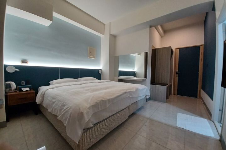 Room 26 of 31