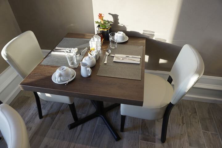 Dining 59 of 95