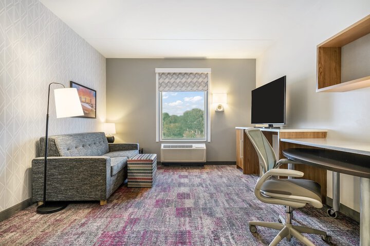 Room 10 of 35