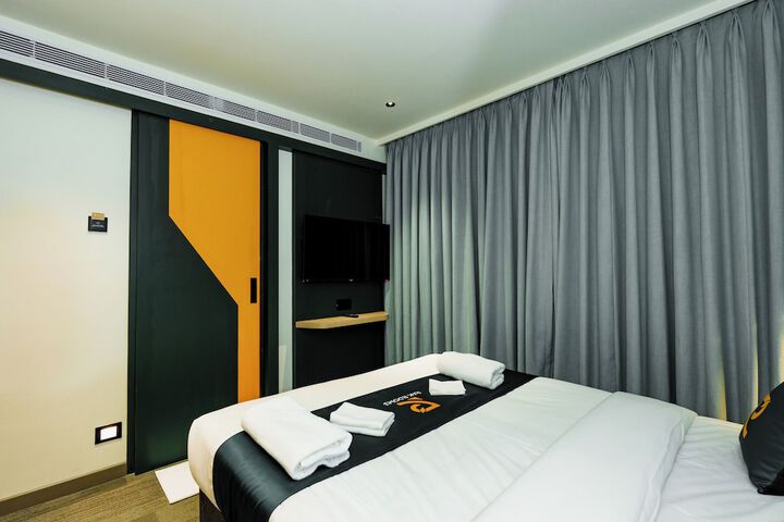 Room 21 of 48