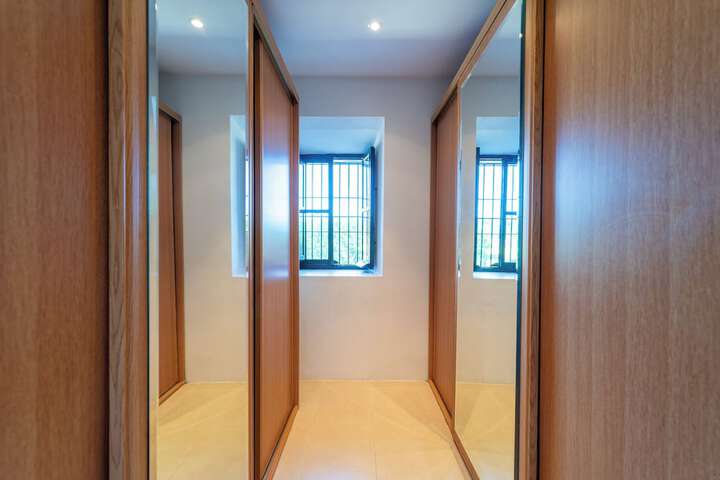 Room 29 of 123
