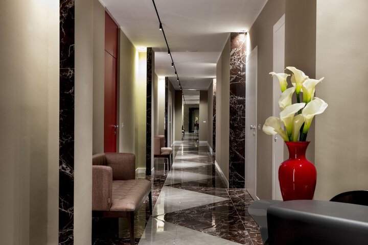 Ballroom/Hall 20 of 23