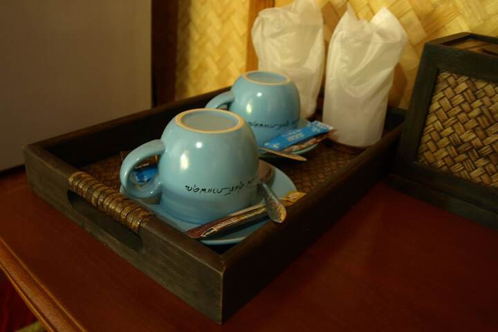 Breakfast/Coffee Service 22 of 82