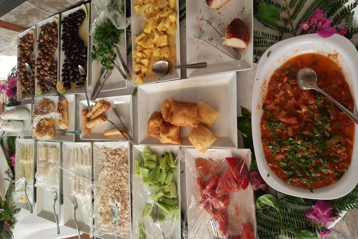 Dining 102 of 123