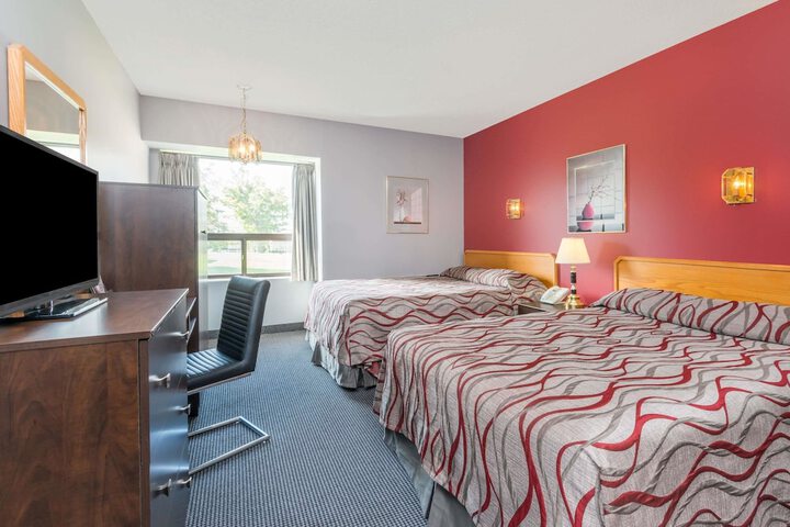 Room 14 of 25