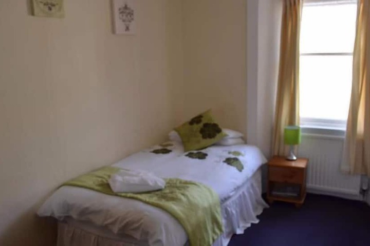 Room 2 of 26
