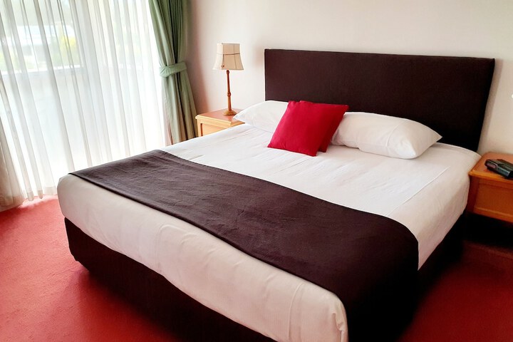Room 9 of 52