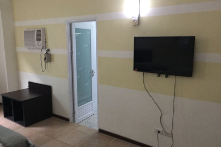 Room 27 of 41