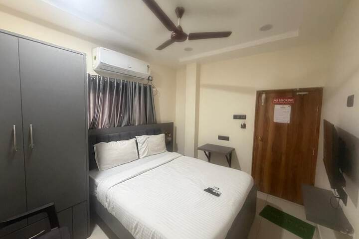 Room 28 of 39