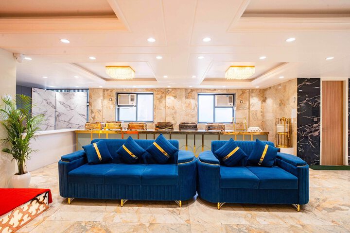 Ballroom/Hall 35 of 49