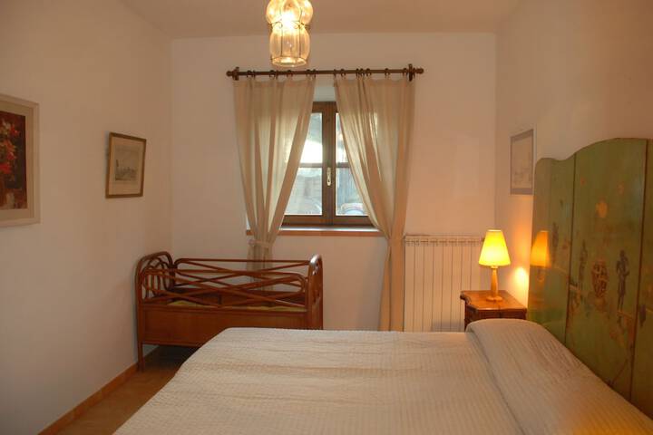 Room 2 of 42