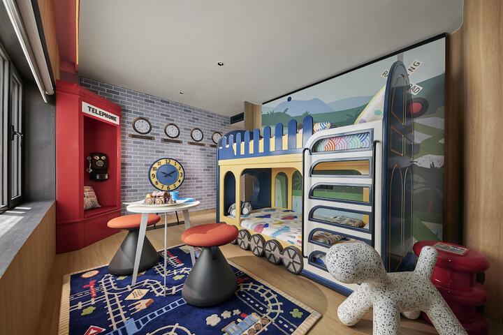 Room 45 of 83
