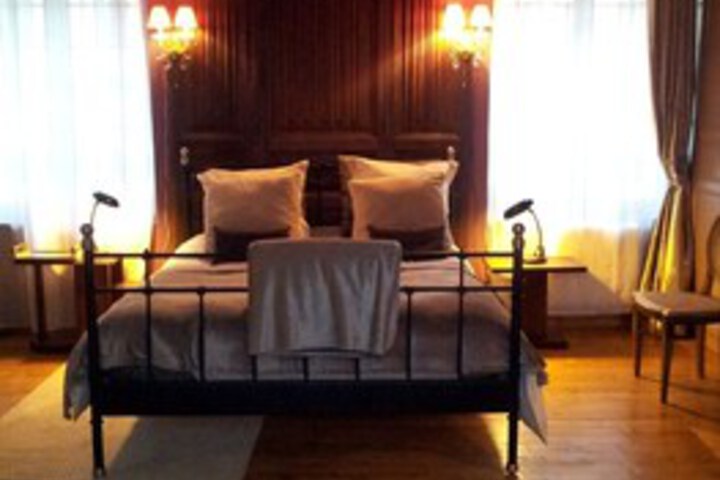 Room 25 of 44