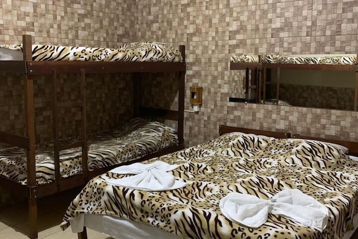 Room 10 of 22