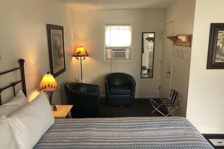Room 9 of 75