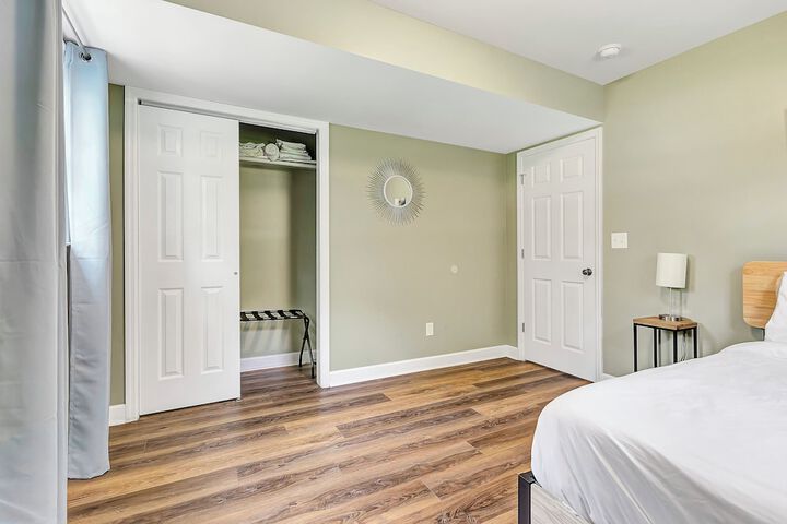 Room 5 of 22
