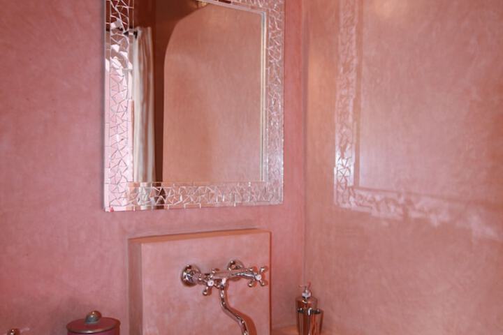 Room 41 of 65