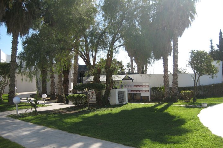 Property Grounds 23 of 30