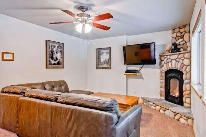 Room 13 of 22