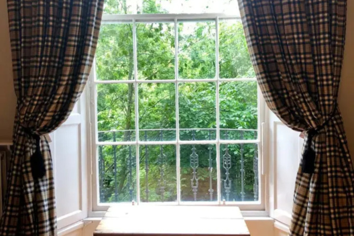 4 Bedroom Georgian Flat in New Town