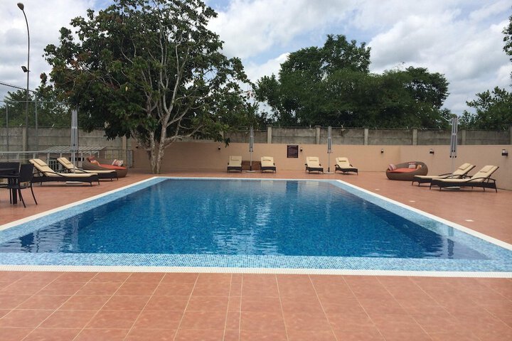 Pool 14 of 39