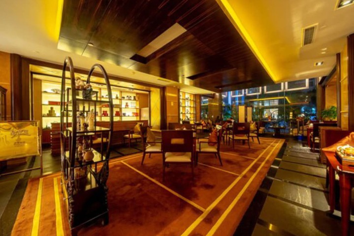 Lounge 134 of 163