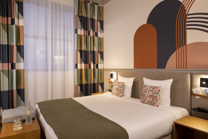 Room 20 of 93